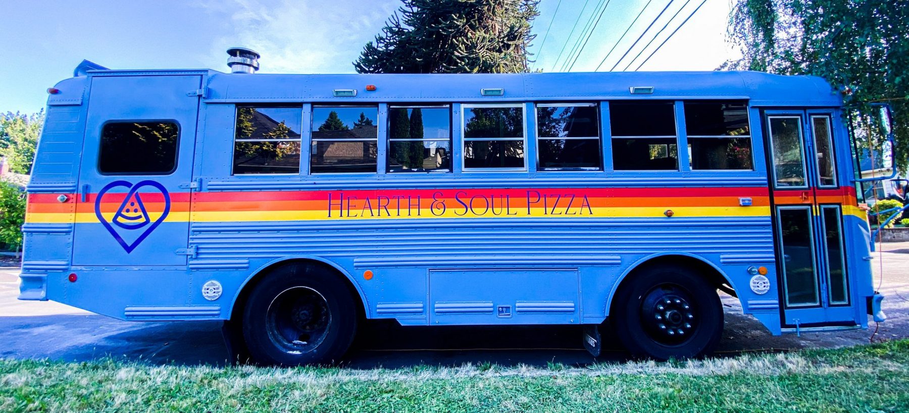 Bella Bus – Hearth & Soul Pizza